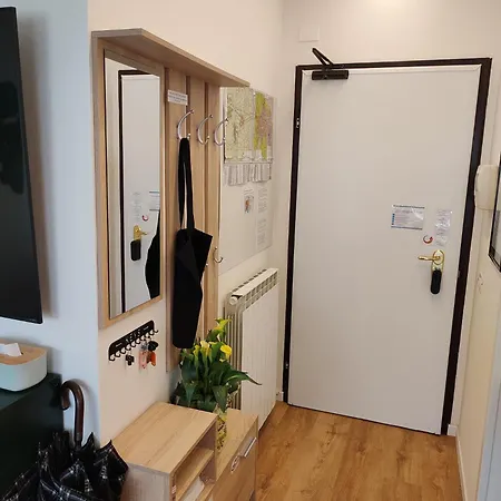 Art-apart 106 Lt Con Giardino Privato 아파트